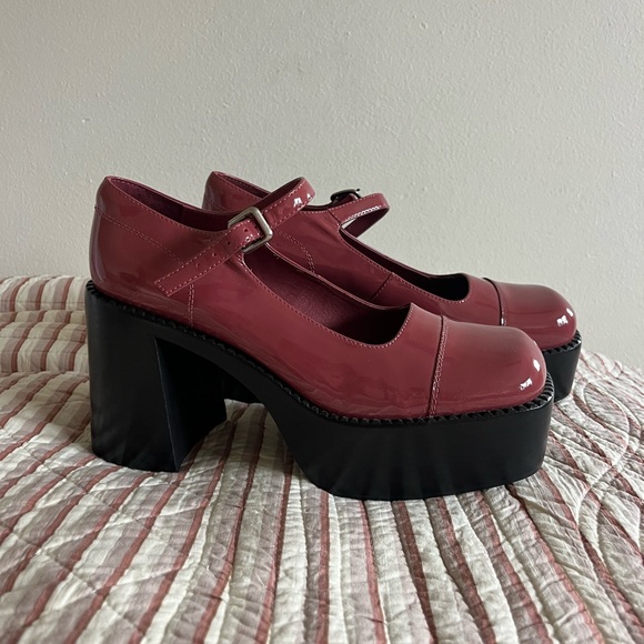Jeffrey Campbell Platforms - Picture 1 of 14